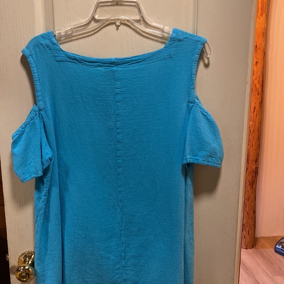 Summery cotton top - beautiful turquoise. Label says “3”, but it fits like an XL - Picture 5 of 5